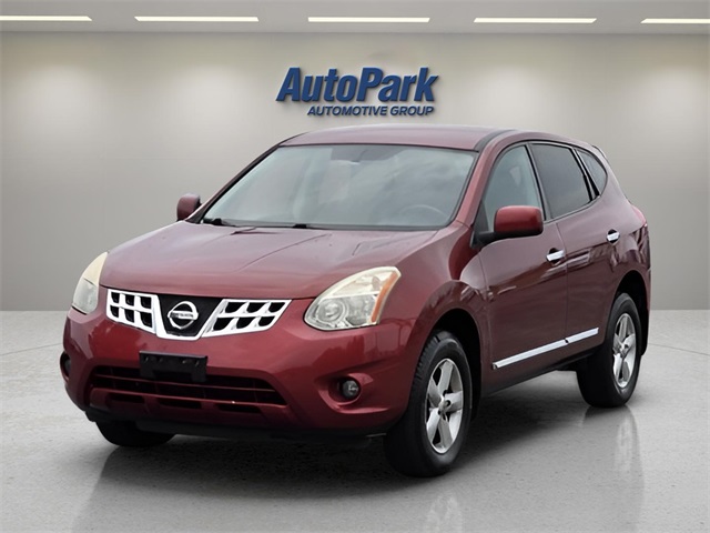 2013 Nissan Rogue S photo 2
