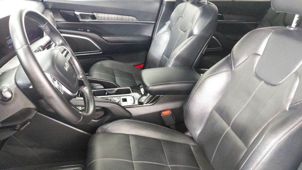2024 Kia Telluride SX photo 13