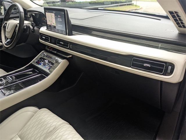2020 Lincoln Aviator Black Label photo 26