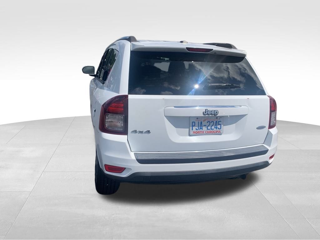 2014 Jeep Compass Latitude photo 10