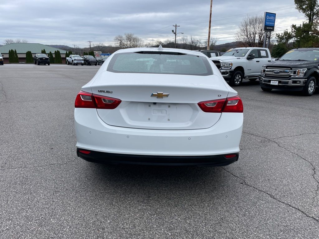 2024 Chevrolet Malibu 1LT photo 4