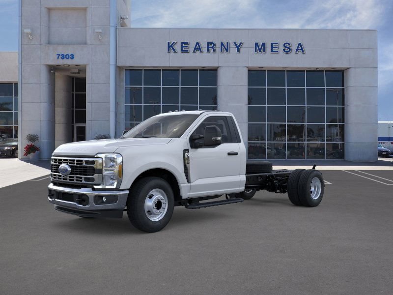 2025 Ford F-350 Base's photo