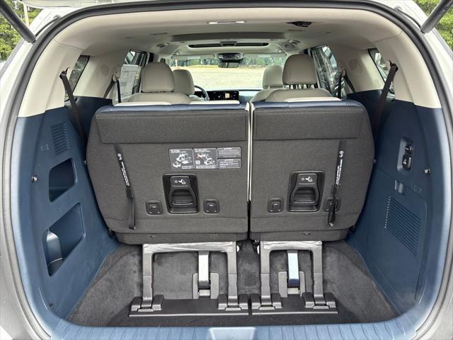 2026 Kia Carnival SX photo 17