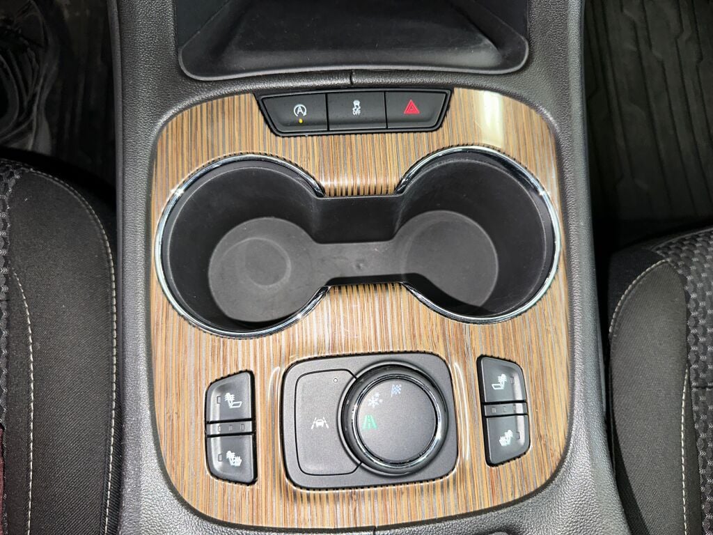 2023 Gmc Acadia SLE photo 12