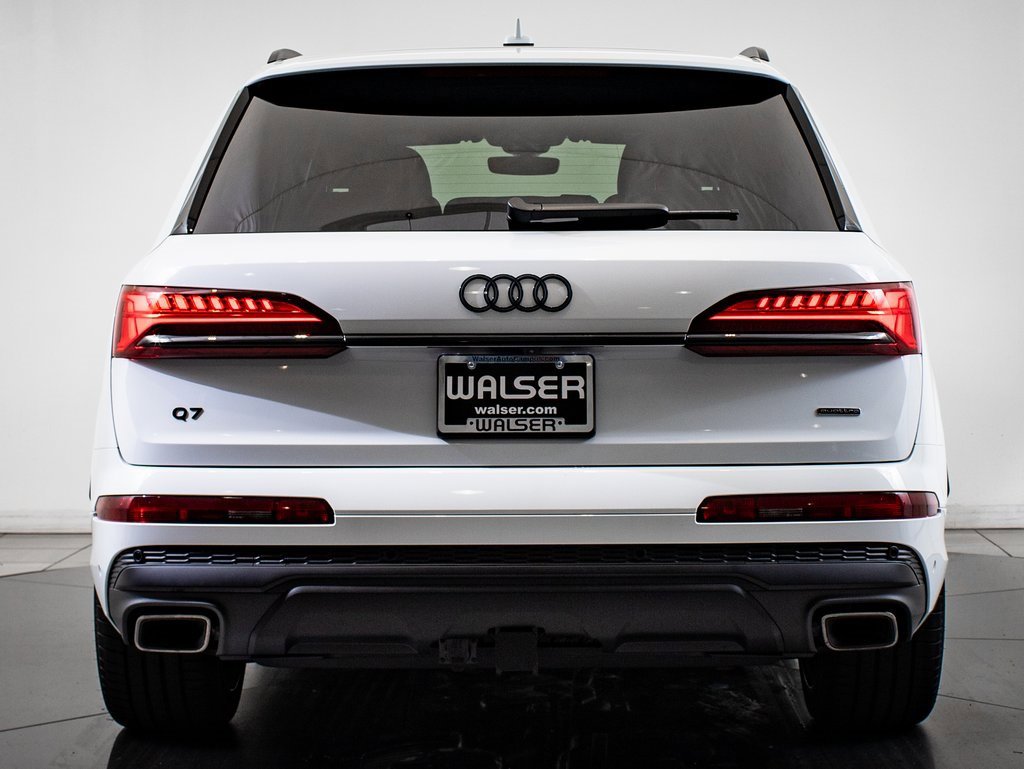 2025 Audi Q7 55 Prestige photo 3