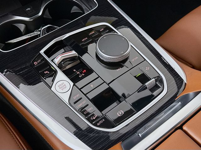 2026 Bmw X7 M60i photo 15