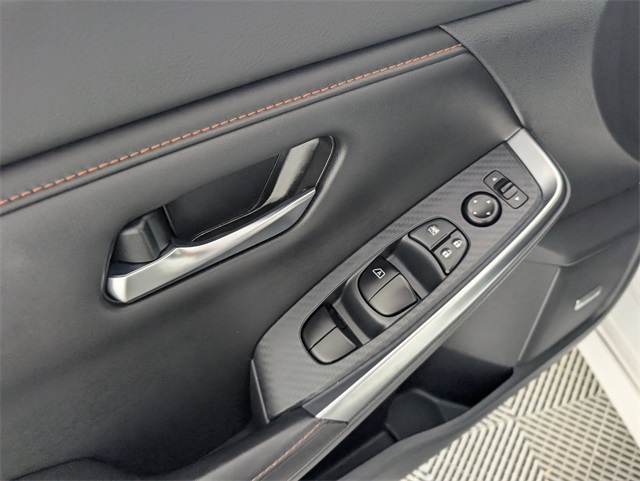 2022 Nissan Sentra SR photo 18