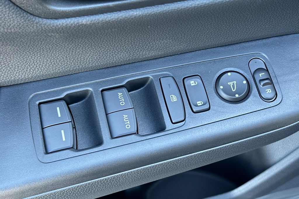 2026 Honda CR-V Hybrid photo 5