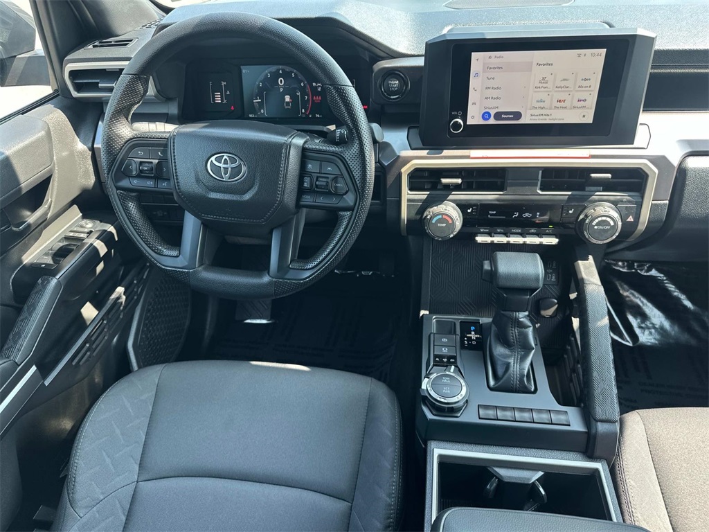 2025 Toyota Tacoma SR5 photo 17