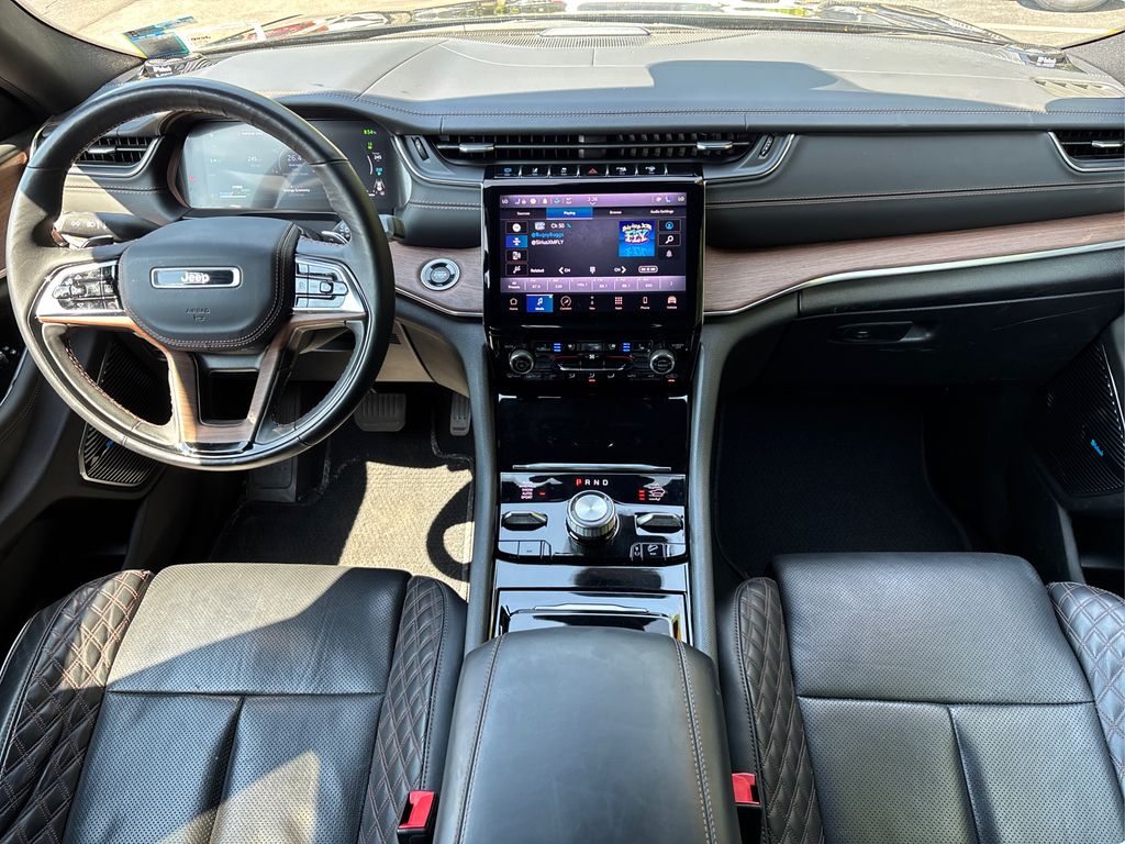 2022 Jeep Grand Cherokee Summit 4xe photo 18