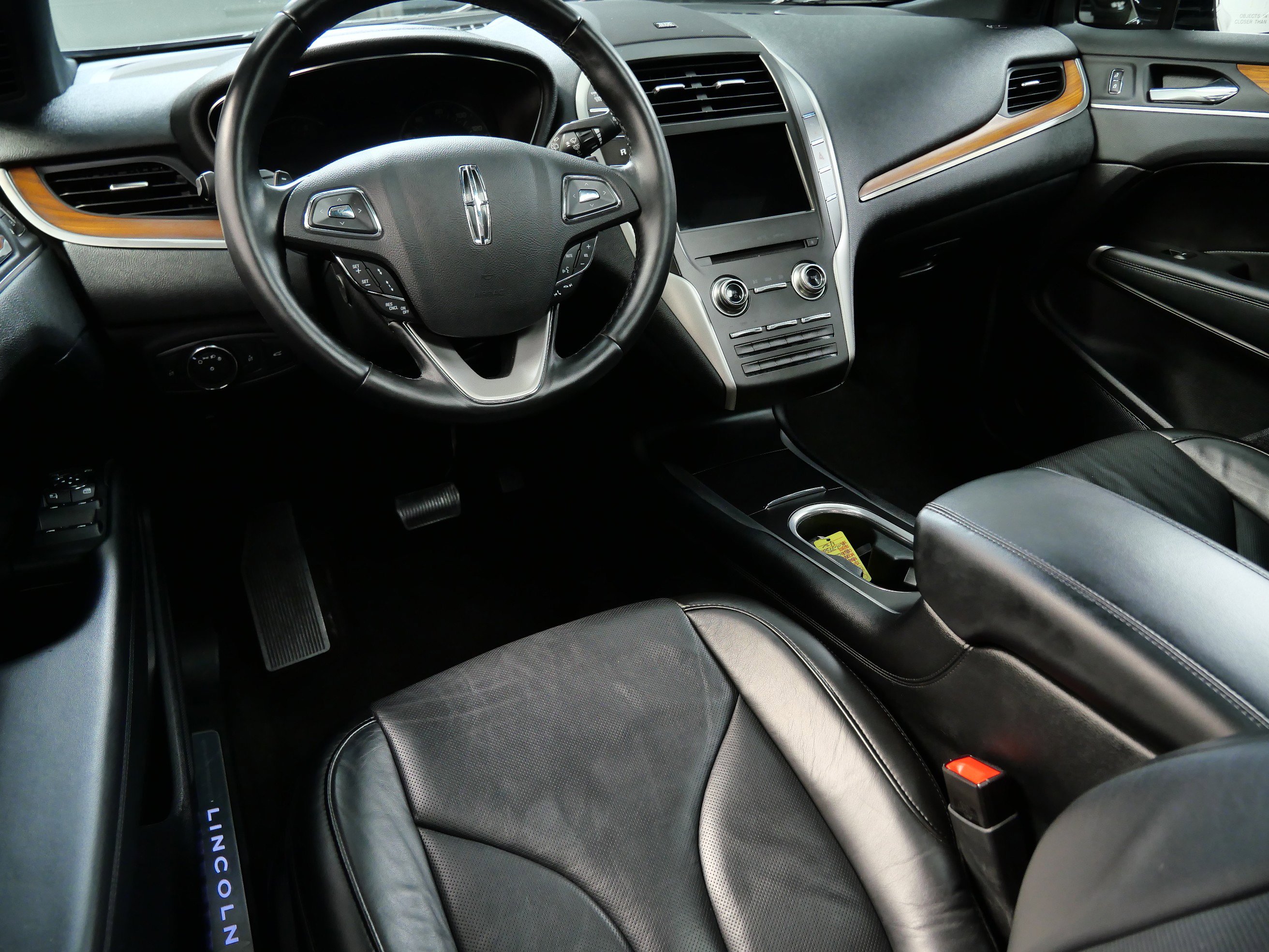 Used 2019 Lincoln MKC Reserve with VIN 5LMTJ3DH7KUL37524 for sale in Minnetonka, Minnesota