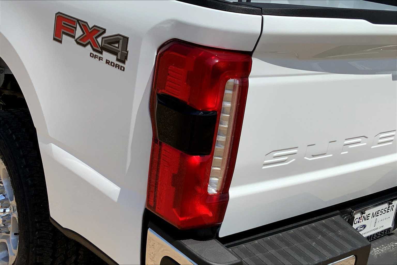 2025 Ford F-250 XLT photo 14
