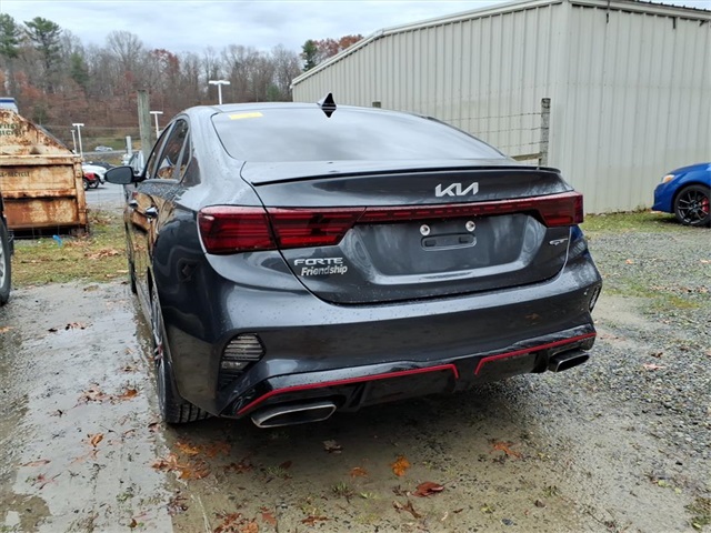 2024 Kia Forte GT photo 3