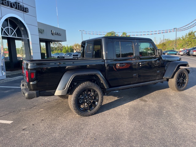 2025 Jeep Gladiator Sport photo 3