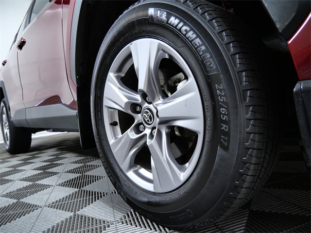 Used 2022 Toyota RAV4 XLE with VIN 2T3P1RFV7NW325878 for sale in Apple Valley, Minnesota