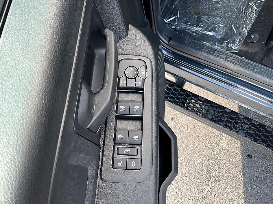 2025 Ram 2500 Tradesman photo 14