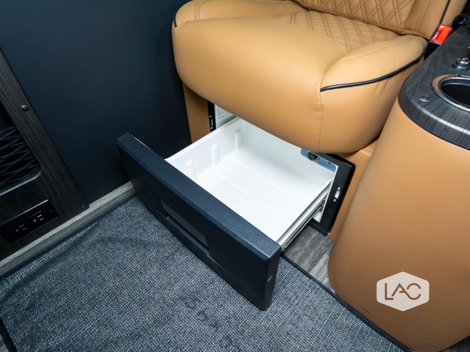 2024 Mercedes Benz Sprinter 3500 photo 11