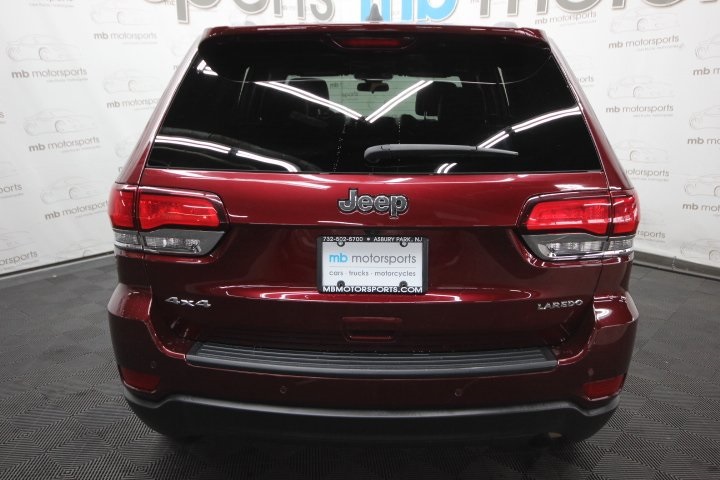 2021 Jeep Grand Cherokee Laredo X photo 4