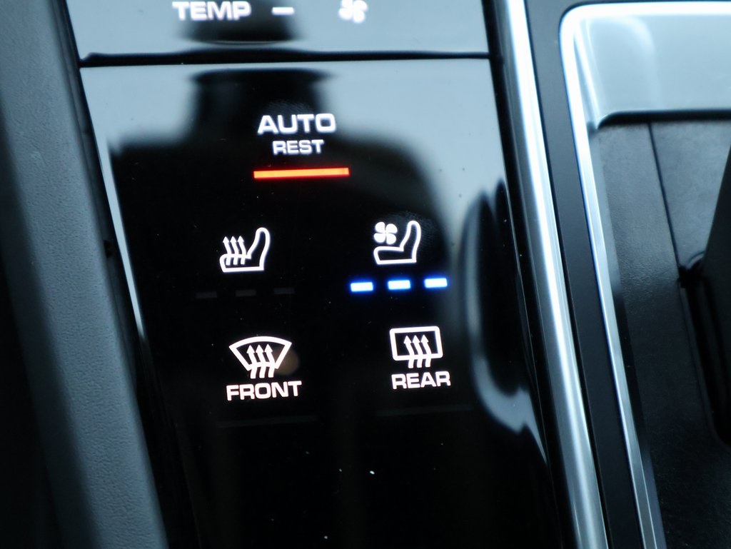 2023 Porsche Cayenne E-Hybrid photo 25