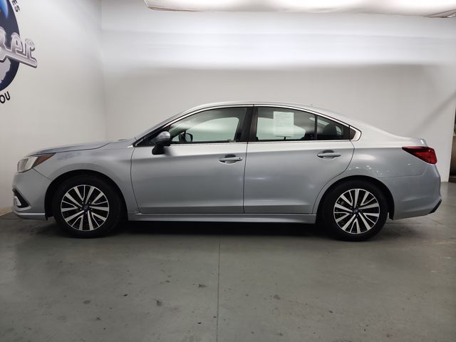 2019 Subaru Legacy 2.5i Premium photo 3