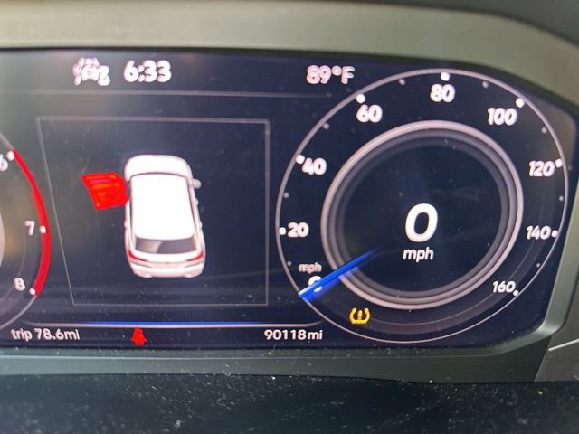 2022 Volkswagen Atlas Cross Sport V6 SE Technology photo 4