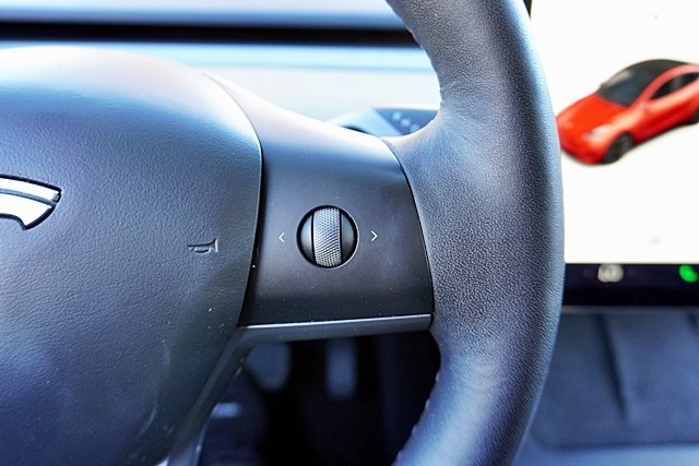 Used 2023 Red Tesla Long Range image 35