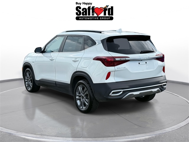 2023 Kia Seltos S photo 2