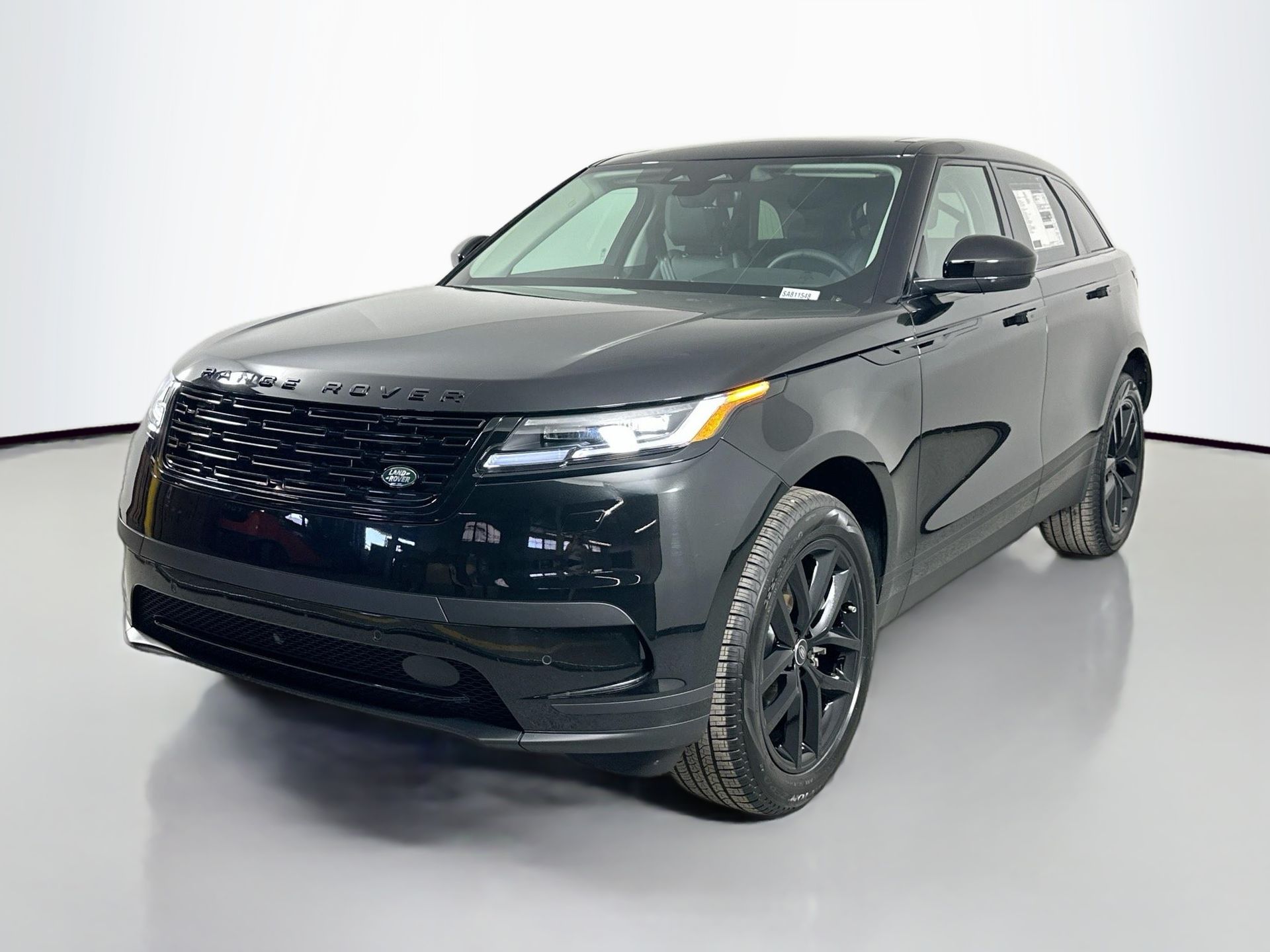 2025 Land Rover Range Rover Velar S's photo
