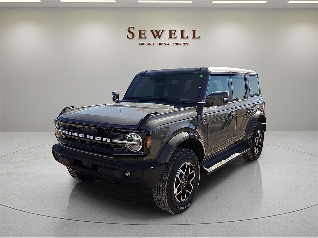 2025 Ford Bronco 4-Door Outer Banks's photo