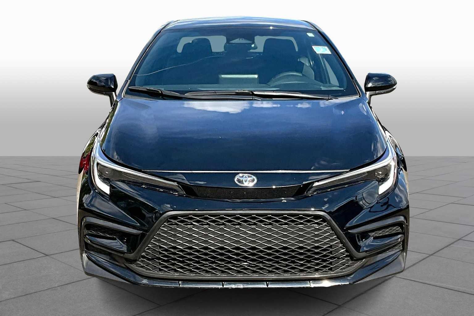 2024 Toyota Corolla SE photo 3