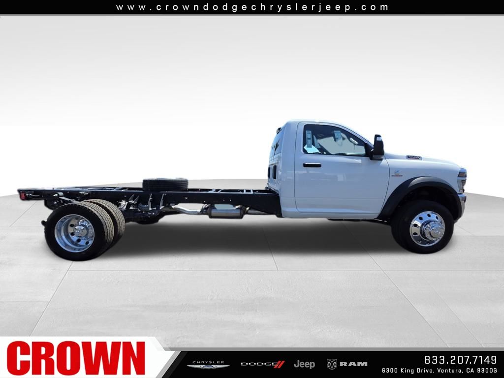 2026 Ram 5500 Tradesman photo 3