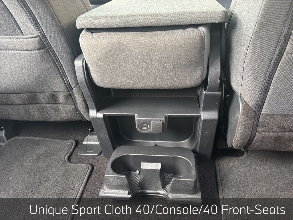 Used 2022 Black Ford XLT image 17