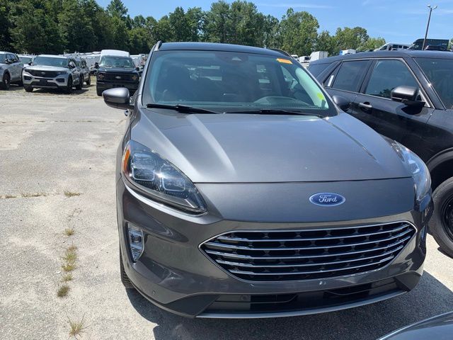 2021 Ford Escape Titanium Hybrid photo 4