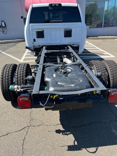 2025 Ram 5500 Tradesman photo 3