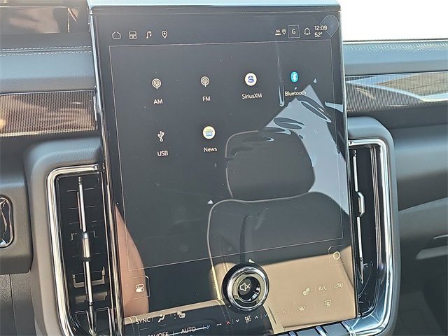 2026 Gmc Yukon XL photo 3