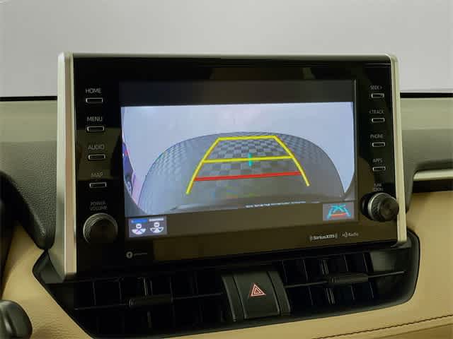 2022 Toyota RAV4 Hybrid XLE photo 15