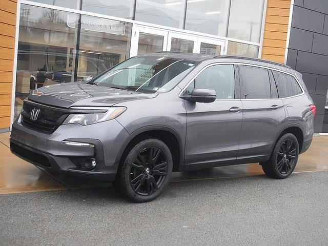 2021 Honda Pilot SE's photo