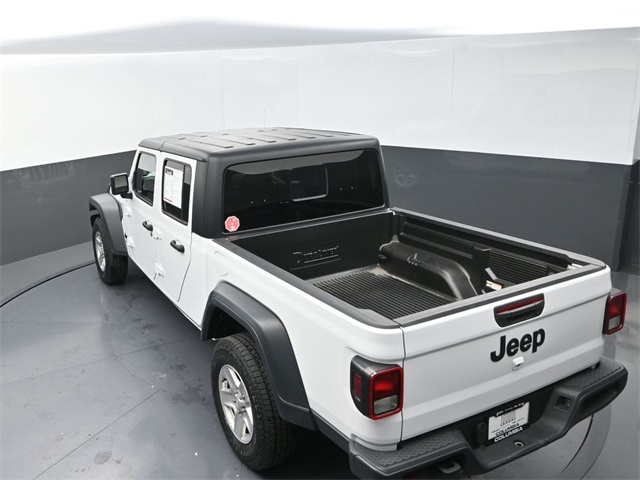 2023 Jeep Gladiator Sport photo 13