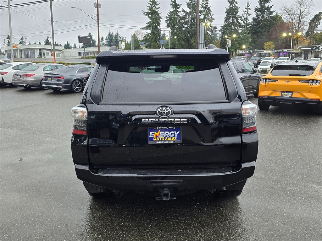 2024 Toyota 4Runner SR5 photo 4