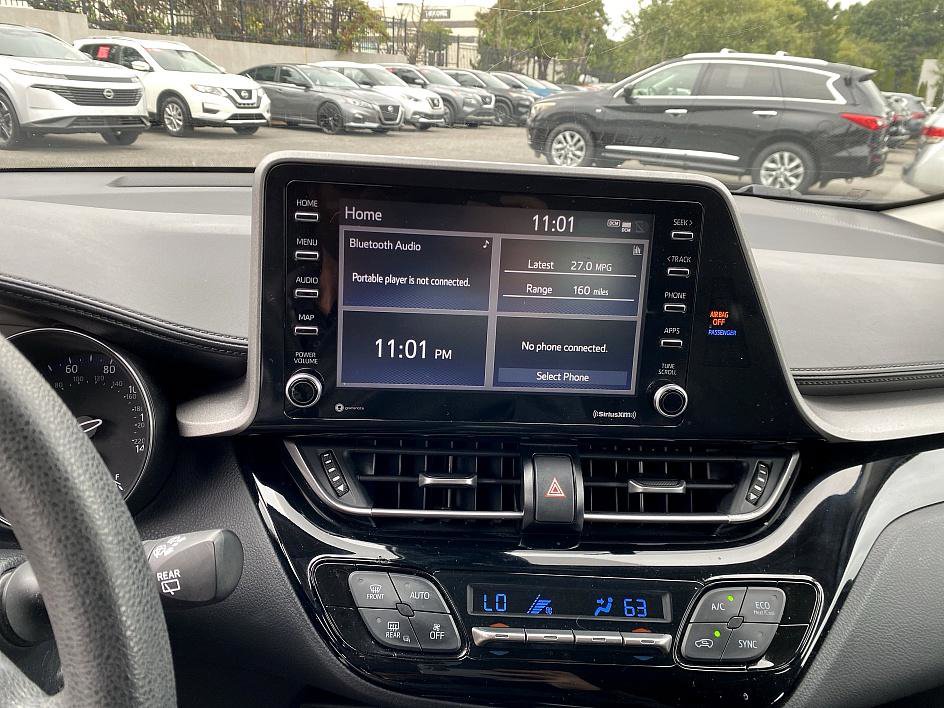 2020 Toyota C-HR LE photo 12