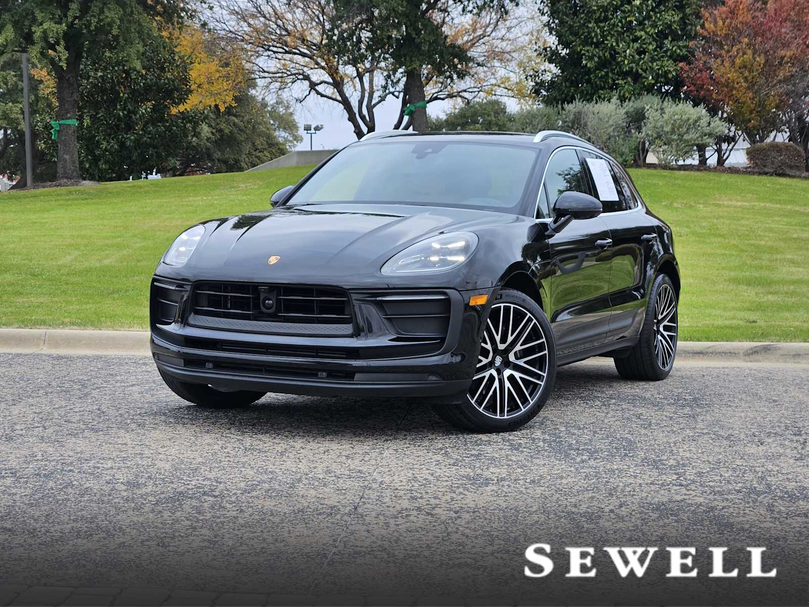 2024 Porsche Macan Base