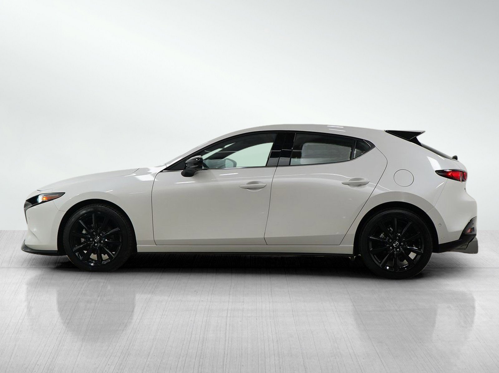 Used 2021 Mazda Mazda3 Premium Plus with VIN JM1BPBNY0M1321079 for sale in Burnsville, Minnesota