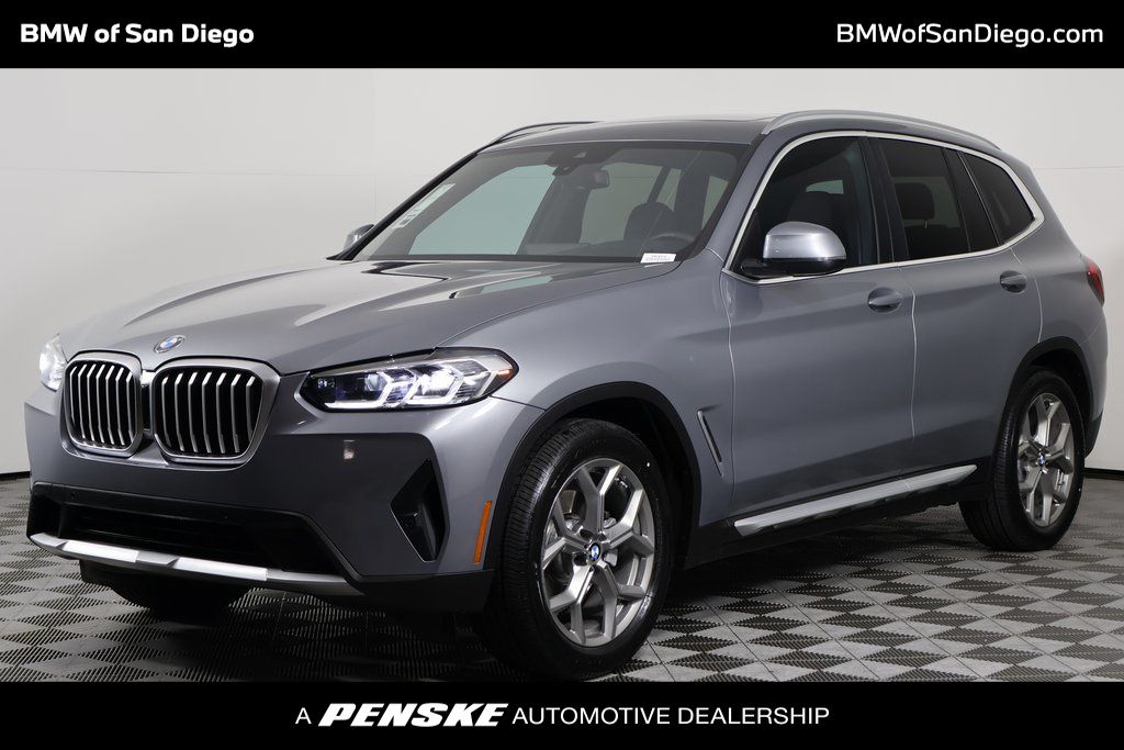 2023 BMW X3 30i's photo