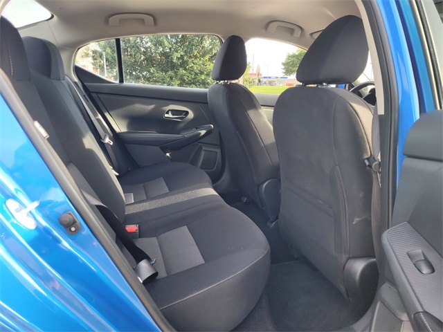2023 Nissan Sentra SV photo 13