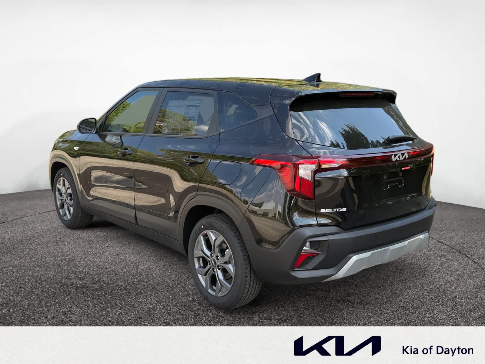 2026 Kia Seltos LX photo 2