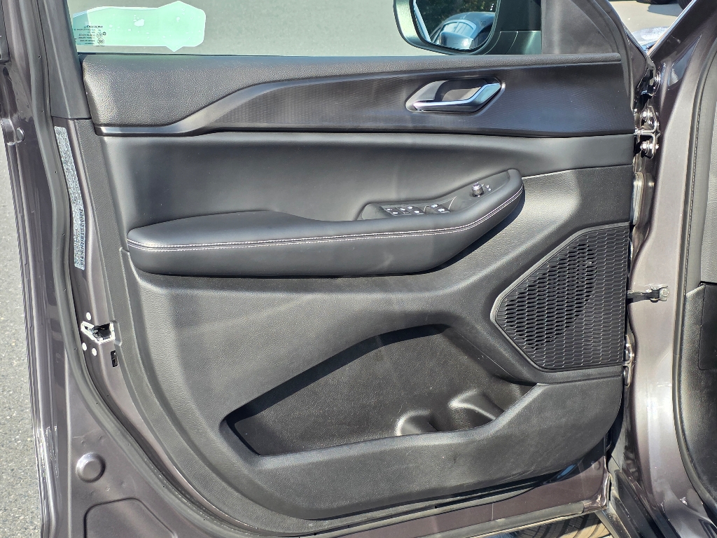 2023 Jeep Cherokee Laredo photo 27