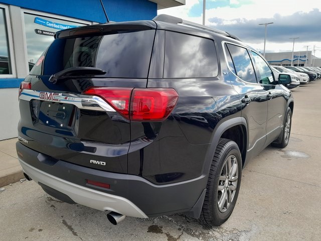 2017 Gmc Acadia SLT photo 4