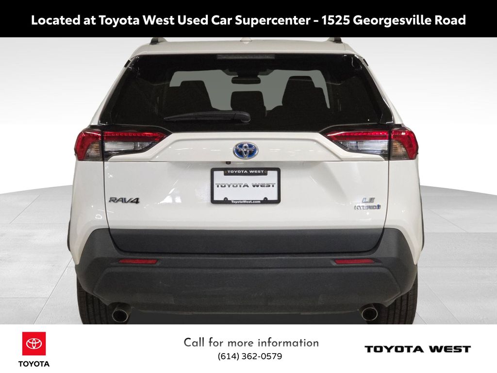 2024 Toyota RAV4 Hybrid LE photo 5