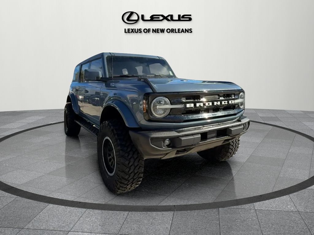 2023 Ford Bronco 4-Door Outer Banks's photo