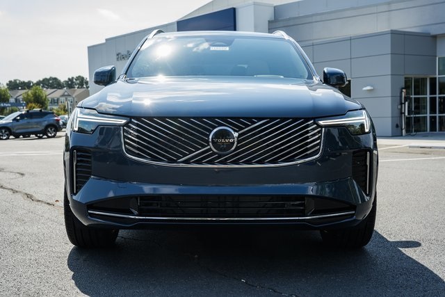 2026 Volvo XC90 photo 2
